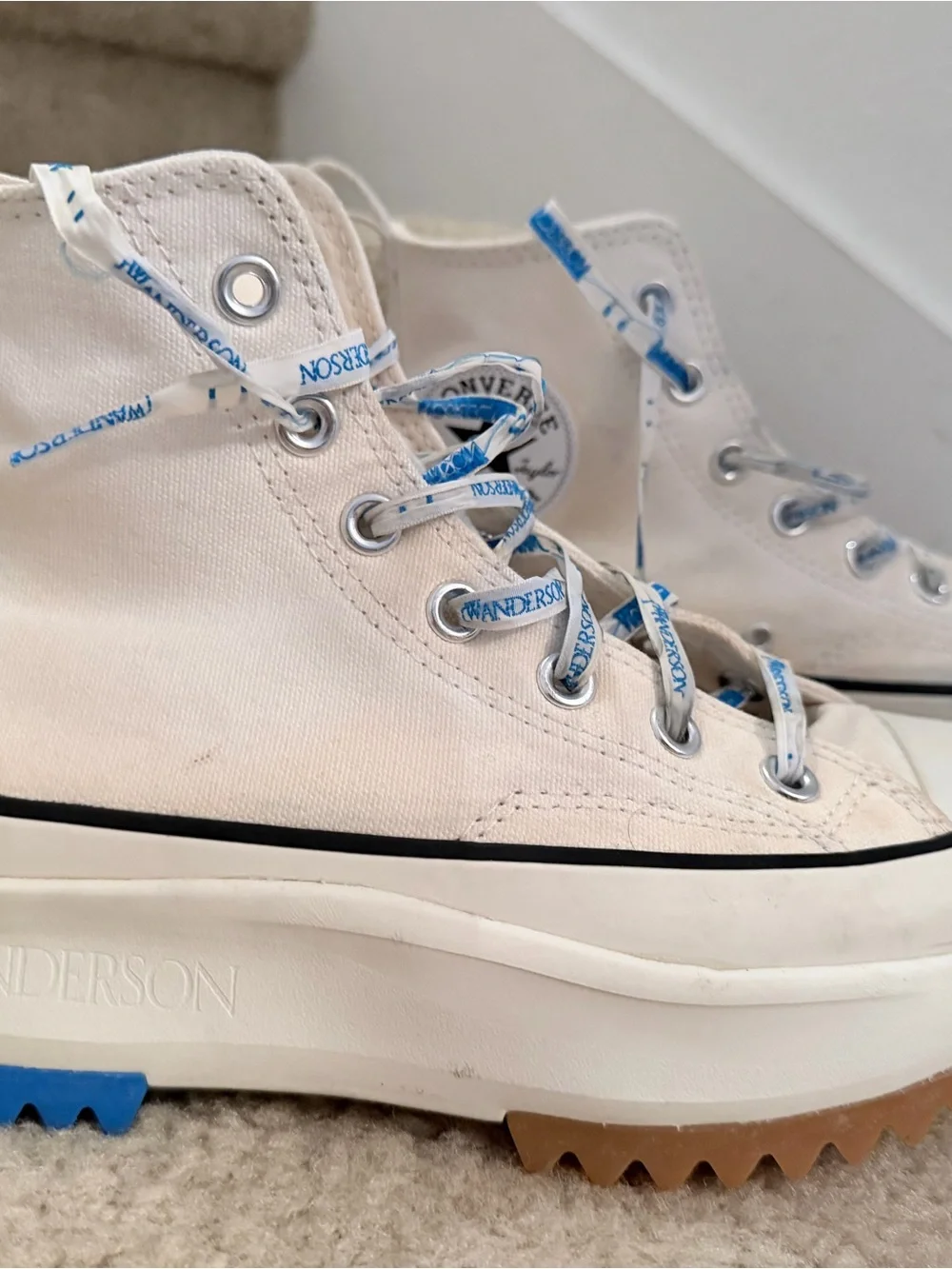 Converse chunky platform